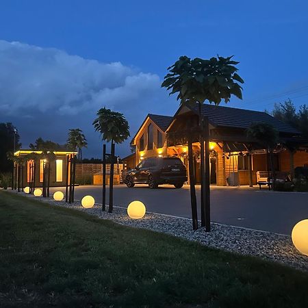 Przystanekufranka Villa Wysokie Mazowieckie Kültér fotó